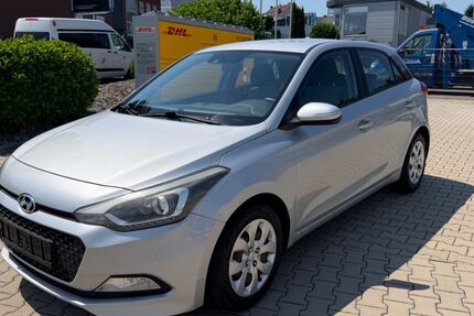 Hyundai i20 180.647 km 5.890 &euro; Stolberg 52222