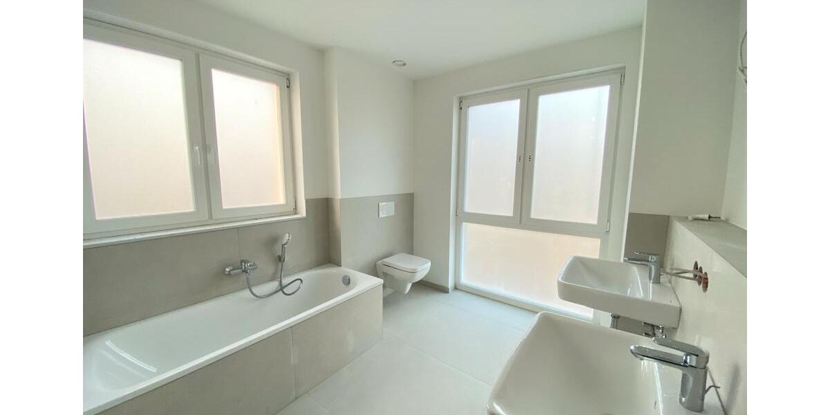 Doppelhaushälfte Erftstadt - 5 Zimmer, 152 m&sup2;, 1.895&euro; | Angebot:26553652