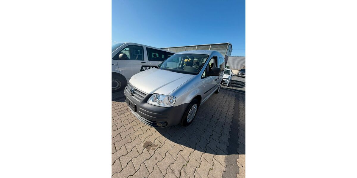 VW Caddy 127.122 km 9.000 &euro; Düren 52351