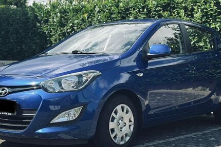 Hyundai i20 63.100 km 8.800 &euro; Jülich 52428