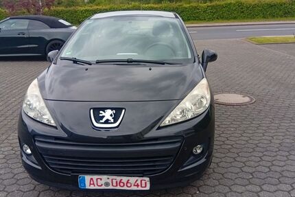 Peugeot 207 143.835 km 2.499 &euro; Aachen 52080