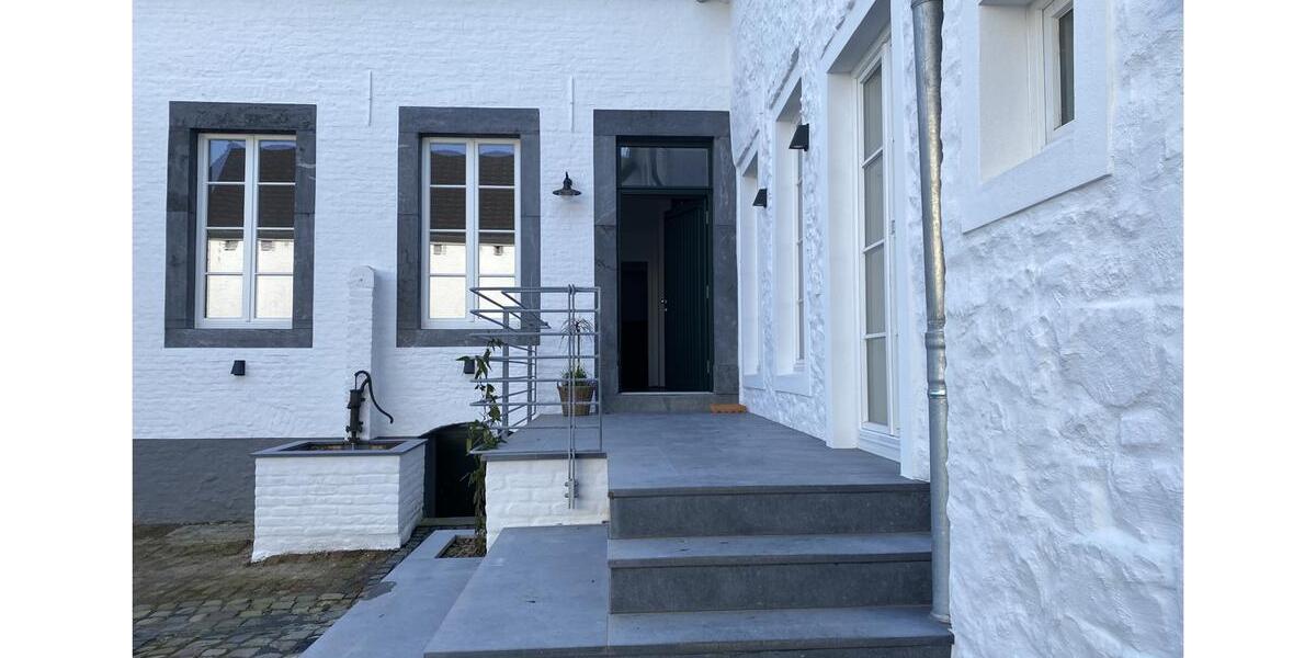 Einfamilienhaus Aachen Aachen-Mitte - 6 Zimmer, 220 m&sup2;, 2.450&euro; | Angebot:25975648