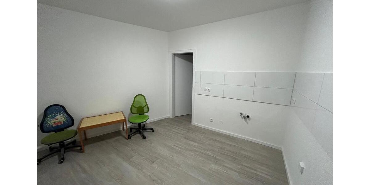 Etagenwohnung Aachen Aachen-Mitte - 2 Zimmer, 120 m&sup2;, 1.500&euro; | Angebot:25423270