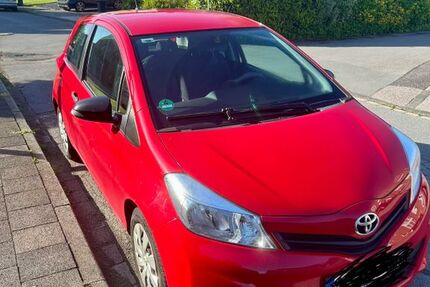 Toyota Yaris 157.599 km 4.500 &euro; Eschweiler 52249