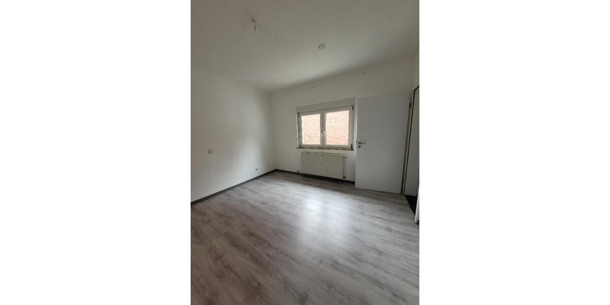Etagenwohnung Baesweiler - 3 Zimmer, 75 m&sup2;, 700&euro; | Angebot:24650621