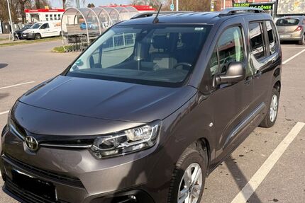 Toyota Proace City 55.000 km 17.900 &euro; Aldenhoven 52457