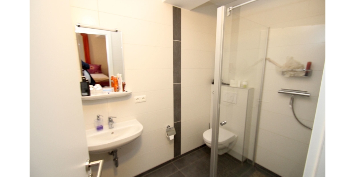 Außergewöhnliche Immobilie mit Möglichkeit zu Spitzen-Mieteinnahmen. - Einfamilienhaus Kall | Angebot:21357416