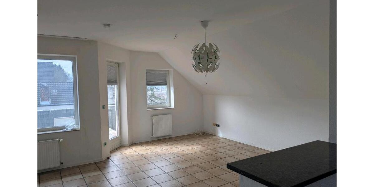 Dachgeschoßwohnung Stolberg (Rheinland) - 4 Zimmer, 116 m&sup2;, 1.126&euro; | Angebot:25852037