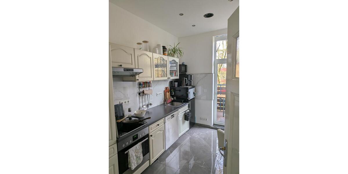 Etagenwohnung Aachen Aachen-Mitte - 1 Zimmer, 90 m&sup2;, 530&euro; | Angebot:25962574