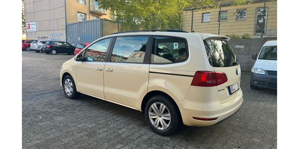 VW Sharan 381.281 km 5.290 &euro; Aachen 52068