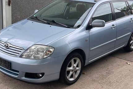 Toyota Corolla 180.000 km 3.999 &euro; Aachen 52070