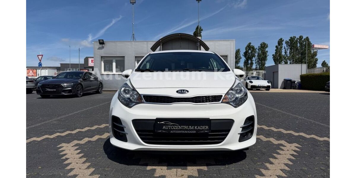 Kia Rio 127.000 km 5.900 &euro; Eschweiler 52249