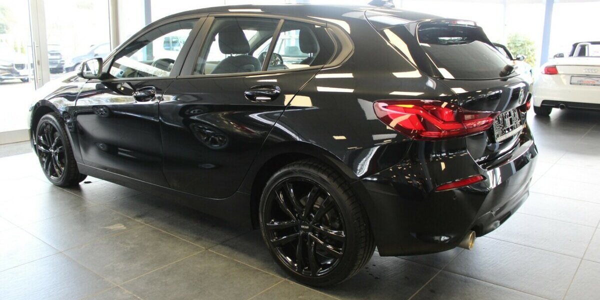 BMW 118 118i Aut.Advantage - Navi - LED -SHZ - PDC - 75.800 km 18.780 &euro; Euskirchen 53881