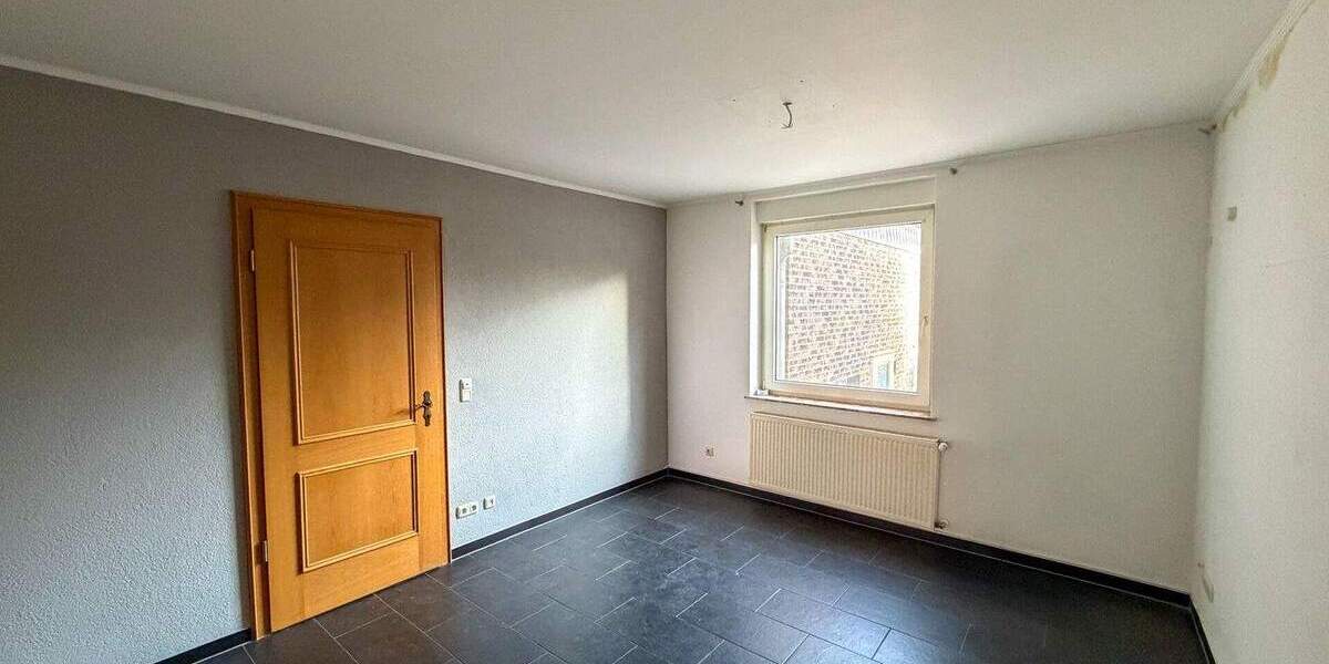 Mehrfamilienhaus, Wohnhaus Stolberg (Rheinland) / Büsbach Büsbach - 7 Zimmer, 173 m&sup2;, 359.000&euro; | Angebot:25686968