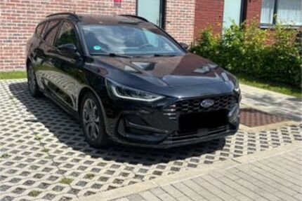 Ford Focus 32.000 km 14.800 &euro; Aachen 52066