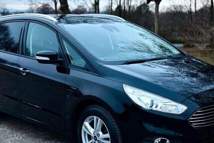 Ford S-Max 85.700 km 16.000 &euro; Düren 52351