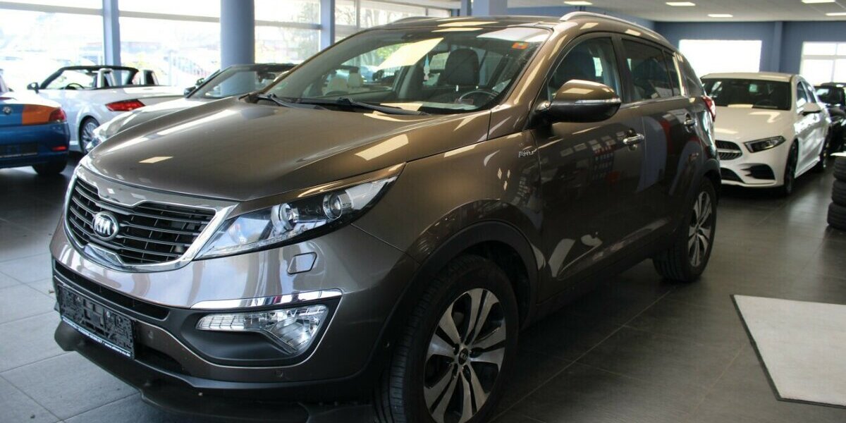 Kia Sportage 2,0 CRDI 184 Allrad Spirit Panorama 130.882 km 10.980 &euro; Euskirchen 53881