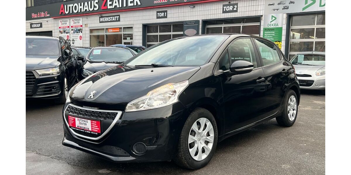 Peugeot 208 110.000 km 4.490 &euro; Stolberg bei Aachen 52222