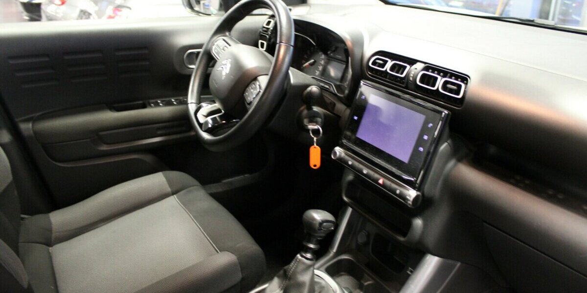 Citroen C3 Aircross BlueHDI 100 Feel 118.441 km 9.980 &euro; Euskirchen 53881