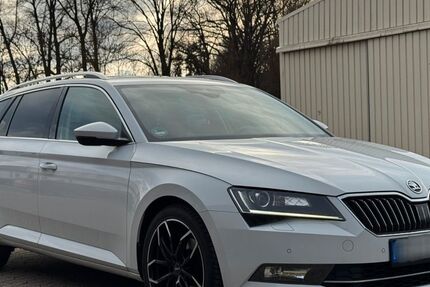 Skoda Superb 159.559 km 17.990 &euro; Mechernich 53894