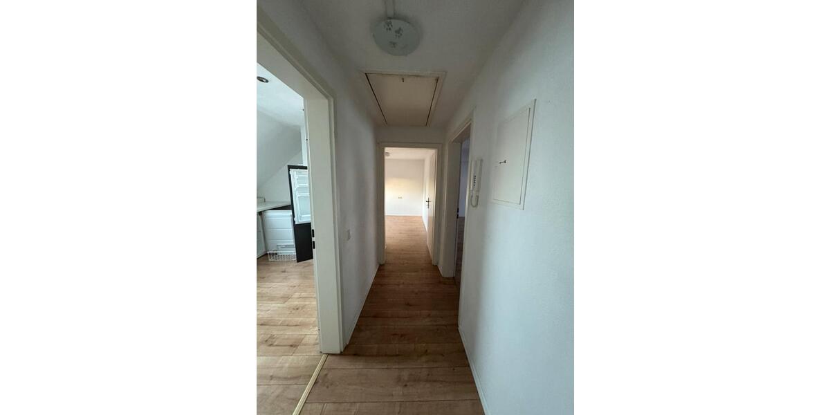 Dachgeschoßwohnung Würselen - 3 Zimmer, 65 m&sup2;, 680&euro; | Angebot:25903447