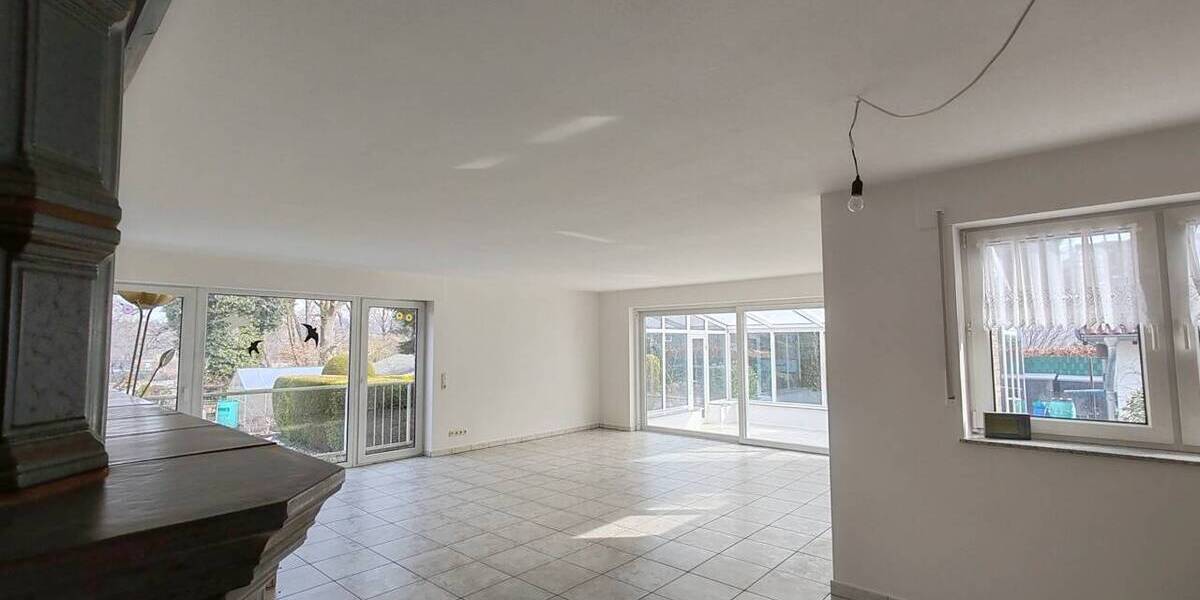 Einfamilienhaus Roetgen - 9 Zimmer, 280 m&sup2;, 890.000&euro; | Angebot:25971023