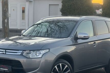 Mitsubishi Outlander 161.983 km 11.990 &euro; Jülich 52428
