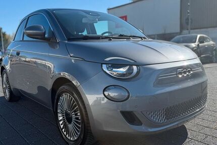 Fiat 500e 8.747 km 17.560 &euro; Alsdorf-Hoengen (bei Aachen) 52477