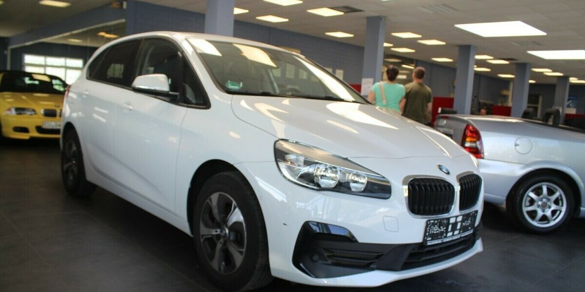 BMW 216 Active Tourer - Navi - SHZ - PDC - 1.HAND - 61.830 km 15.480 &euro; Euskirchen 53881