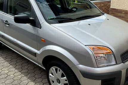 Ford Fusion 92.888 km 3.100 &euro; Langerwehe 52379