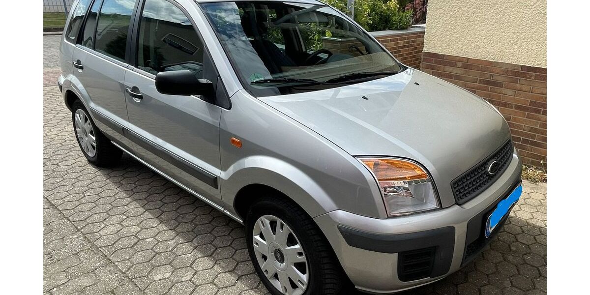 Ford Fusion 92.888 km 3.100 &euro; Langerwehe 52379