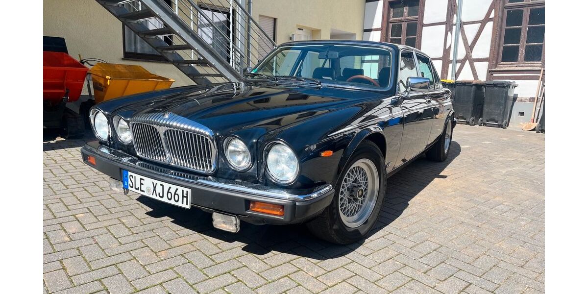 Jaguar XJ12 109.308 km 13.199 &euro; Mechernich 53894