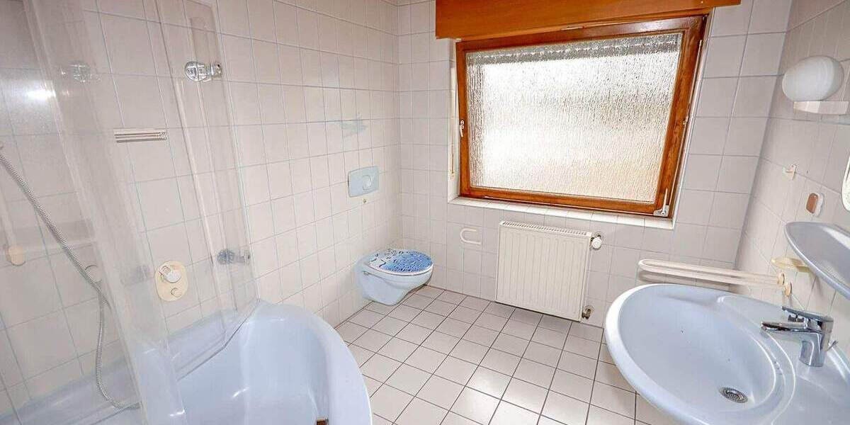 Doppelhaushälfte Zülpich Geich - 8 Zimmer, 183 m&sup2;, 275.000&euro; | Angebot:25709839