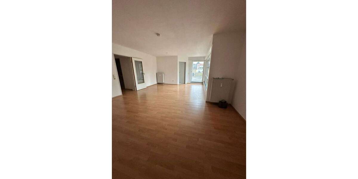 Etagenwohnung Würselen - 3 Zimmer, 95 m&sup2;, 865&euro; | Angebot:25637601