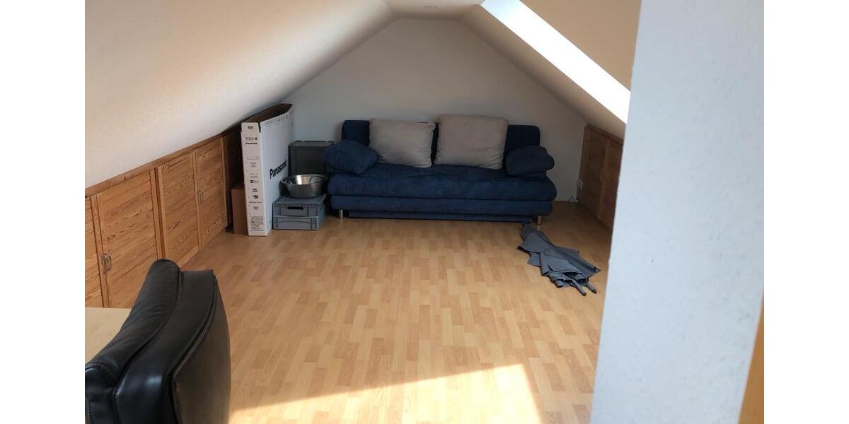Dachgeschoßwohnung Eschweiler - 2.5 Zimmer, 66 m&sup2;, 830&euro; | Angebot:26592498