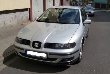 Seat Leon 272.000 km 1.200 &euro; Aachen 52070