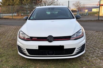 VW Golf 165.000 km 13.199 &euro; Vettweiß 52391