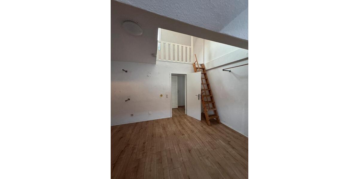 Dachgeschoßwohnung Würselen - 3 Zimmer, 65 m&sup2;, 680&euro; | Angebot:25903447