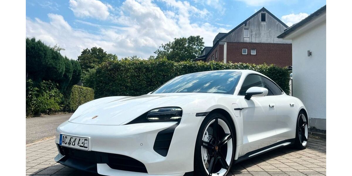 Porsche Taycan 23.446 km 82.700 &euro; Alsdorf 52477
