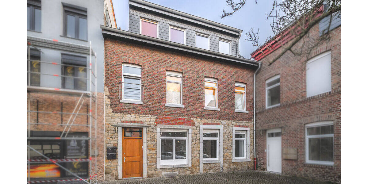 Reihenmittelhaus Stolberg - 9 Zimmer, 311 m&sup2;, 449.000&euro; | Angebot:26806794