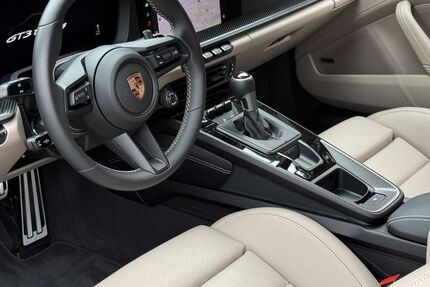 Porsche 992 5.700 km 219.790 &euro; Frechen (bei Köln) 50226