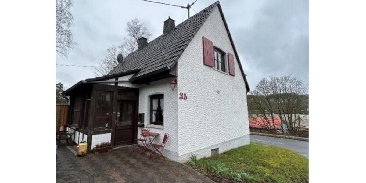 Einfamilienhaus Kall - 4 Zimmer, 135 m&sup2;, 1.000&euro; | Angebot:25993240