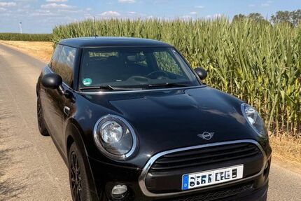 Mini ONE 22.900 km 15.800 &euro; Aachen 52064