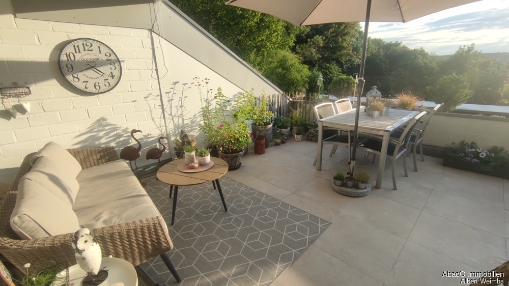 Hochwertig modernisierte Eigentumswohnung - Tolle Ferienwohnung! Südwest-Terrasse und Burgblick! - Etagenwohnung Nideggen Eifel | Angebot:25307290