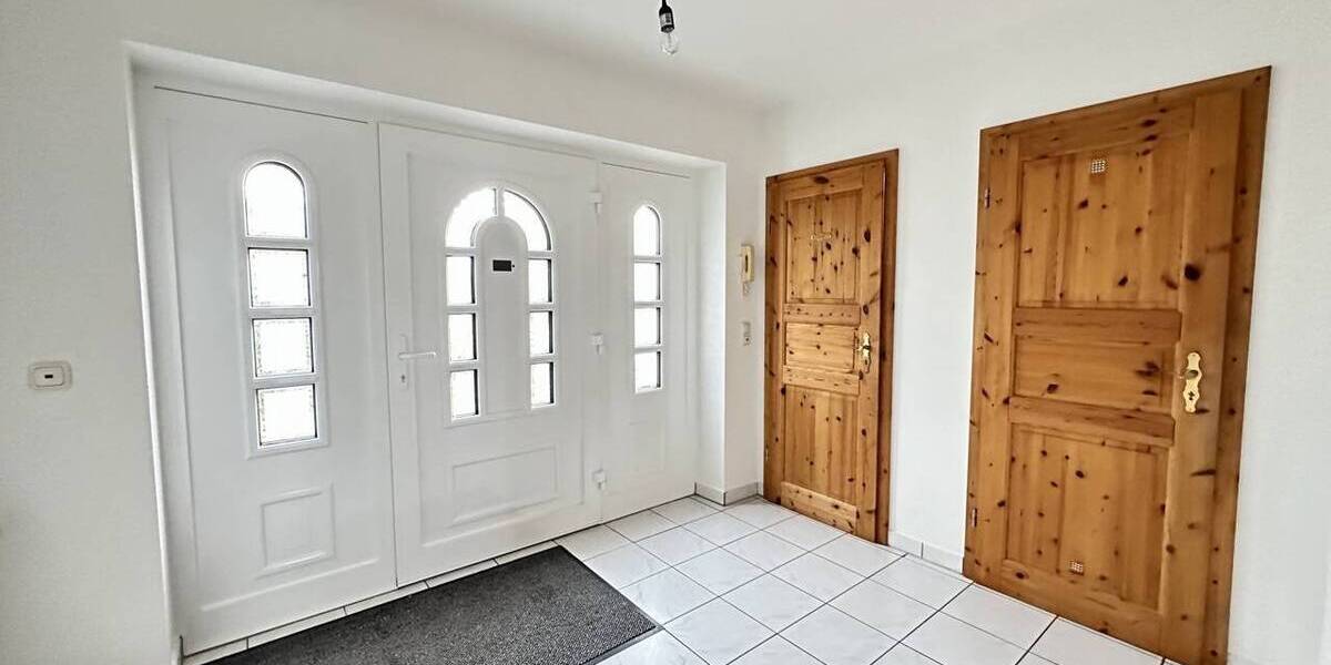 Einfamilienhaus Roetgen - 9 Zimmer, 280 m&sup2;, 890.000&euro; | Angebot:25971023