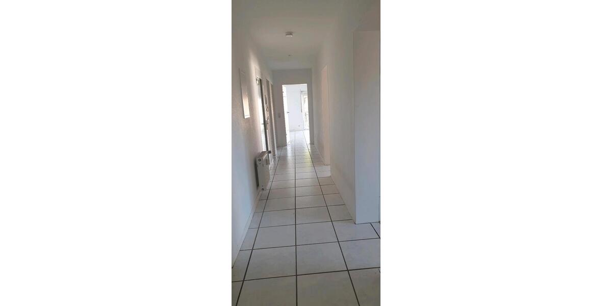 Etagenwohnung Zülpich - 3 Zimmer, 108 m&sup2;, 850&euro; | Angebot:26512236