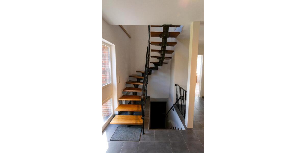 Etagenwohnung Simmerath - 5 Zimmer, 145 m&sup2;, 1.400&euro; | Angebot:25944930