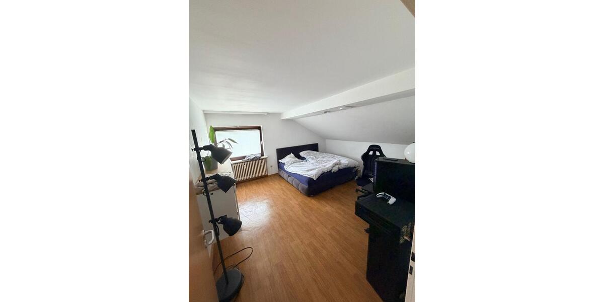 Dachgeschoßwohnung Euskirchen - 2 Zimmer, 50 m&sup2;, 630&euro; | Angebot:26610453