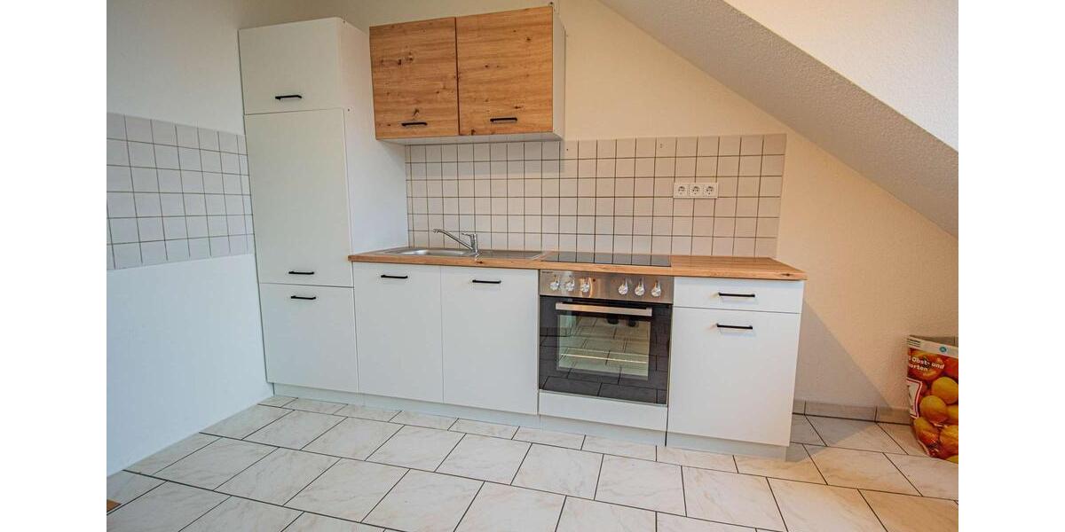 Dachgeschoßwohnung Aldenhoven - 3 Zimmer, 74 m&sup2;, 570&euro; | Angebot:25901464