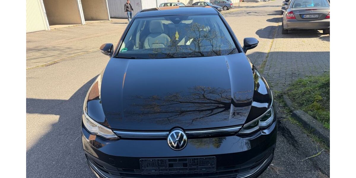VW Golf 89.000 km 22.000 &euro; Übach Palenberg 52531